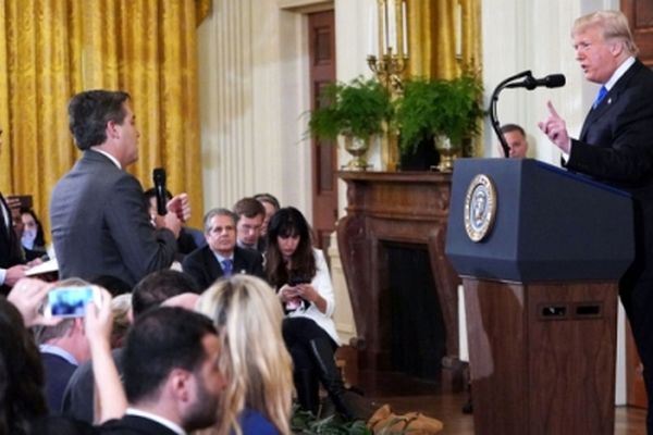 کاخ سفید به خبرنگاران نمره انضباط می‌دهد!