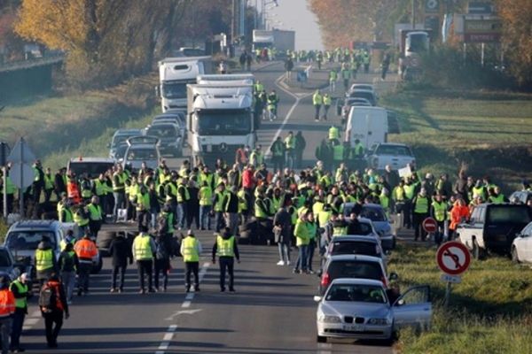 300 مجروح و دهها بازداشتی در فرانسه