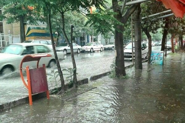 هواشناسی امروز ۹۷/۰۸/۲۸| پیش‌بینی بارش باران و آب گرفتگی معابر در ۹ استان