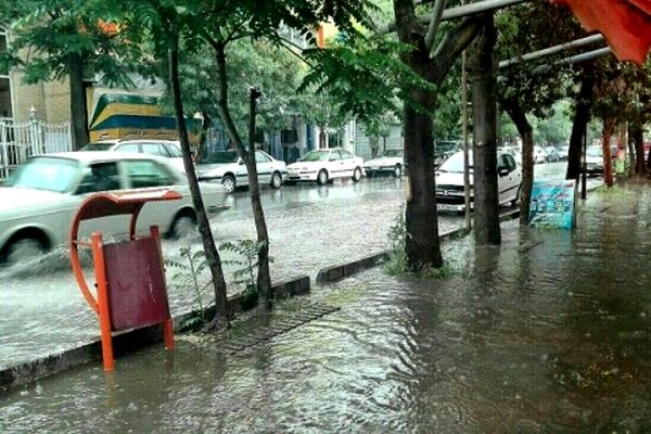 هواشناسی امروز ۹۷/۰۸/۲۸| پیش‌بینی بارش باران و آب گرفتگی معابر در ۹ استان
