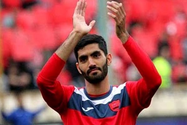 محمد انصاری روی نیمکت پدیده(عکس)