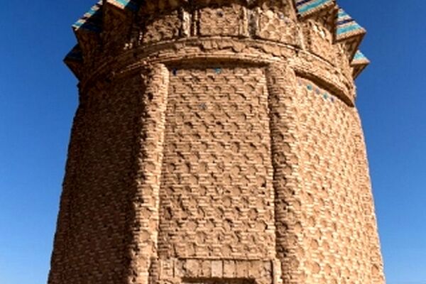 بی مهری میراث فرهنگی به میل 700 ساله مشهد