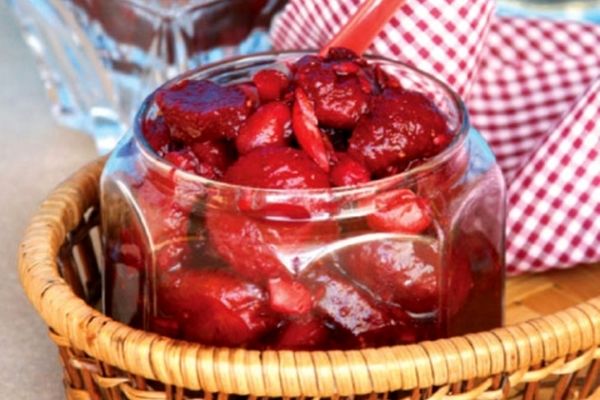 طرز تهیه ترشی میوه خشک به آسان‌ترین شکل