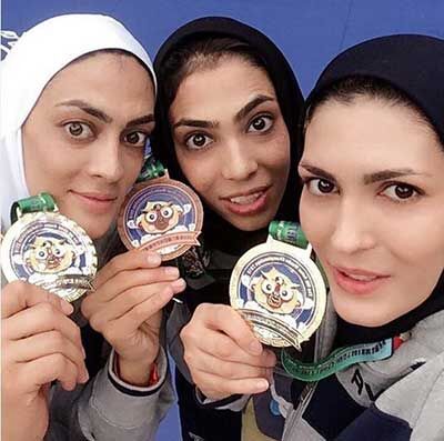 تصویر جنجالی خواهران منصوریان در توئیت سفیر آلمان+ عکس