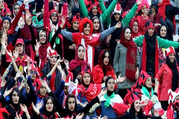 ورود بانوان به ورزشگاه ها آزاد می شود