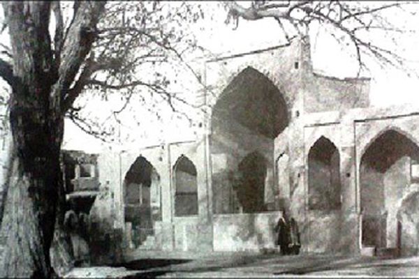 از تخریب و انتقال استخوان‌ها تا شلغم کاری در مقبره نادرشاه