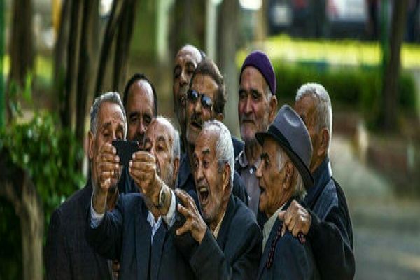 اجرای قانون منع به‌کارگیری بازنشستگان در آستان قدس از سال 96