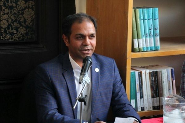 نتیجه شکایت دو عضو شورای شهر از شاعر مشهدی به کجا رسید؟