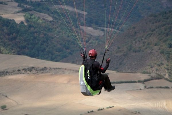 پاراگلایدر ورزشی هیجان انگیزی/ گزارش تصویری