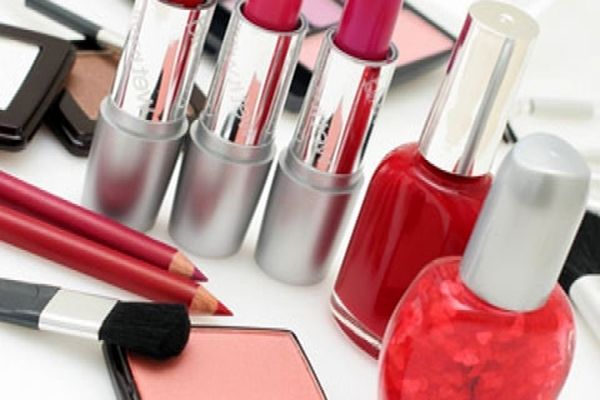 رژلب بدون سرب بسازید+دستور تهیه