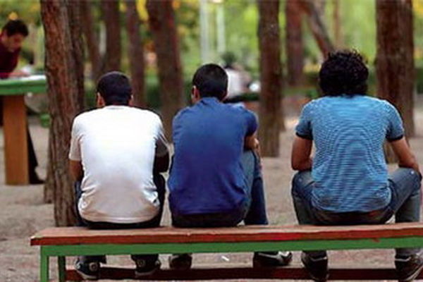 جوانان باید هویت و ریشه‌های خود را بشناسند