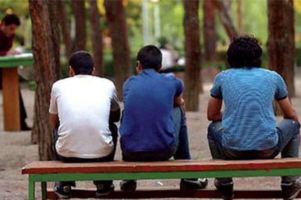 جوانان باید هویت و ریشه‌های خود را بشناسند
