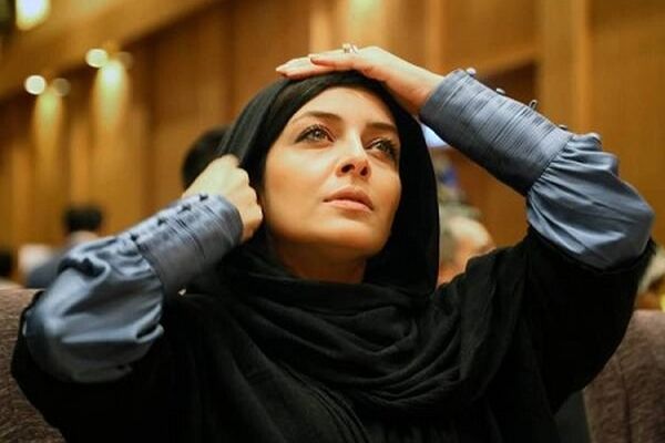 وقتی سفیر صنایع دستی لباس پوست روباه می پوشد! +عکس