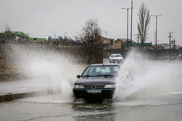 هواشناسی امروز ۹۷/۹/۳ / آبگرفتگی معابر در ۱۰ استان