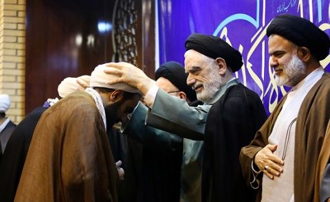 آئین عمامه گذاری طلاب حوزه علمیه خراسان برگزار شد