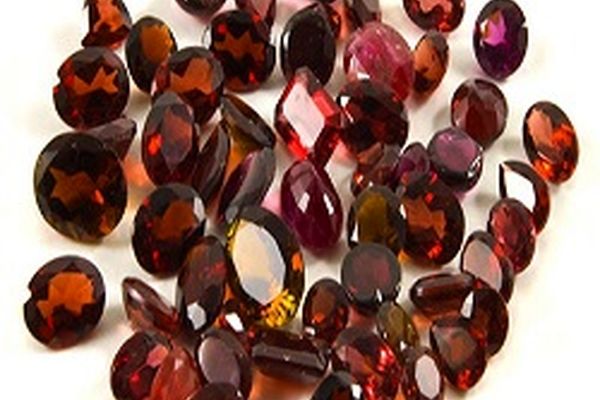 سنگ متولد هر ماه و خواص درمانی آن!؟