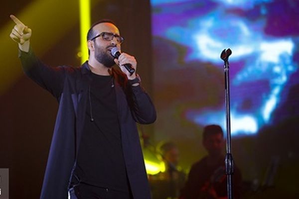 ویدئو/خواستگاری وسط کنسرت مهدی جهانی