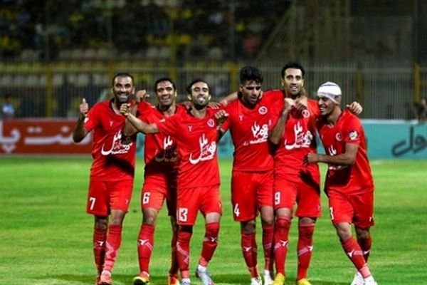 سرآسیایی: با هواداران‌ سه امتیاز ماشین را می‌گیریم