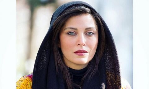 عکس منتشر شده از مهتاب کرامتی با پوشش کلاه در ترکیه