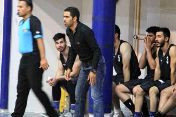 سرمربی جدید تیم بسکتبال پارسا معرفی شد