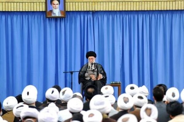 بیانات مهم رهبر انقلاب درباره قانون منع به‌کارگیری بازنشستگان