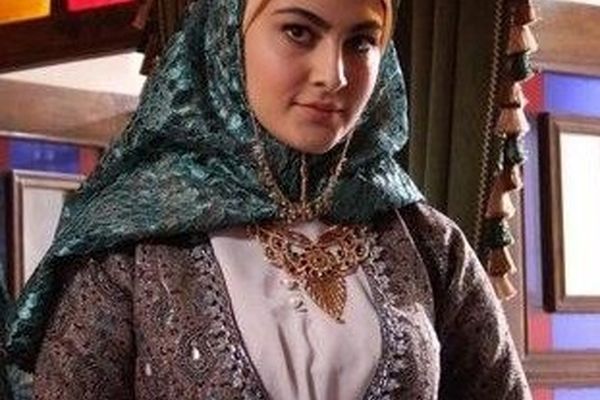 گاف بانوی عمارت