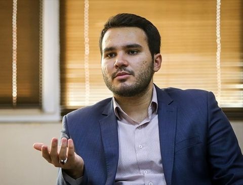 پیشنهاد دانشجویان به حجت‌الاسلام رئیسی درباره آستان قدس رضوی