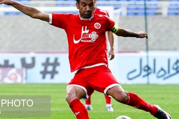 ناصحی:‌ سوت‌های بی‌مورد داور فشار پدیده را گرفت