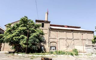 روایتی از کارخانه قدیمی نخریسی مشهد/ پرزهای رقصان نور