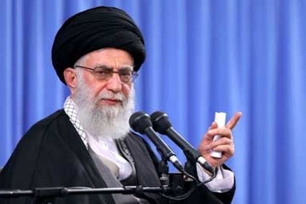 دفاع مقدس تمام نشدنی است/ دشمن در تهاجم به معنویات شکست خواهد خورد