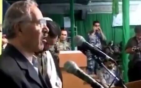 ویدئو/فوت ناگهانی سرتیپ فناخسرو در حین سخنرانی