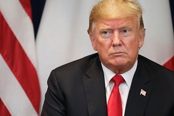ترامپ: دنیا به جز آمریکا در حال انفجار است