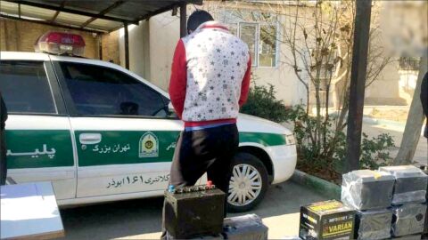 سرقت باتری در یک دقیقه! مردی که باتری 200 خودرو را دزدید
