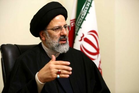 لزوم گره‌گشایی از ترافیک اطراف حرم رضوی/ آماده همکاری هستیم