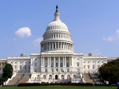 دولت آمریکا در آستانه تعطیلی