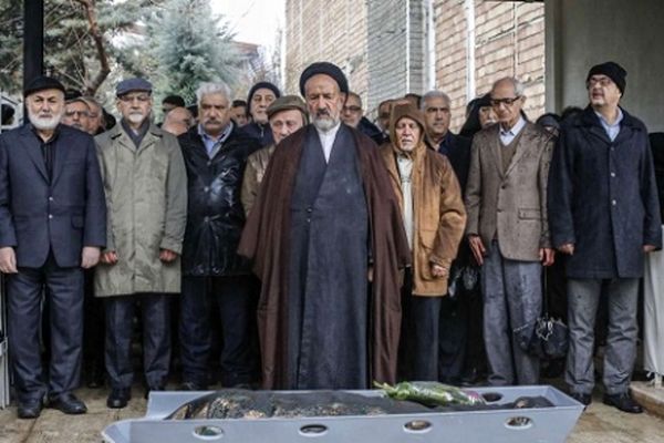 (تصاویر) تشییع پیکر همسر مهندس بازرگان