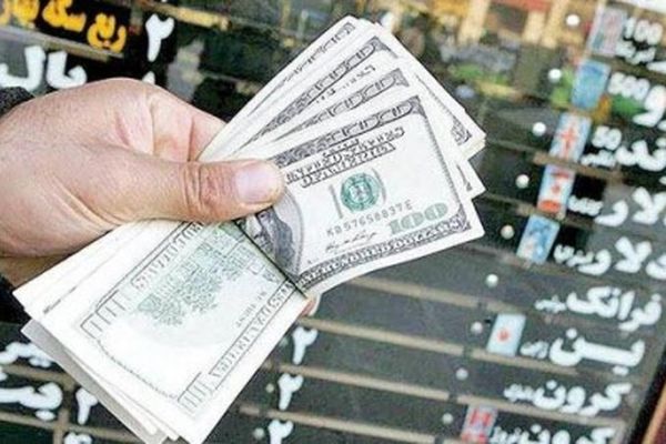 دلار به ۹۵۰۰ تومان رسید
