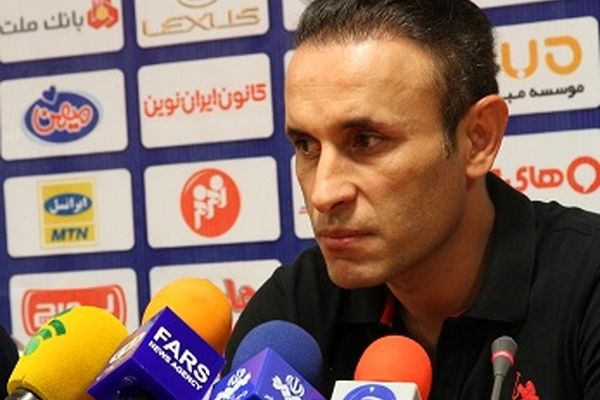 گل‌محمدی: به تعویق افتادن بازی کمک زیادی به استقلال کرد/ کی‌روش درباره فهرست تیم ملی توضیح دهد