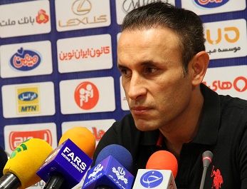 گل‌محمدی: به تعویق افتادن بازی کمک زیادی به استقلال کرد/ کی‌روش درباره فهرست تیم ملی توضیح دهد