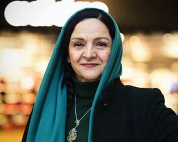 دعوت «گلاب آدینه» برای تماشای تئاتر «تیستو سبز انگشتی»+ فیلم
