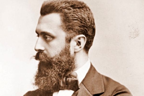 اولین آیت‌الله جاسوس چه کسی بود؟ +فیلم