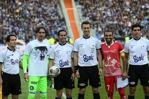 گل استقلال به اشتباه آفساید اعلام شد