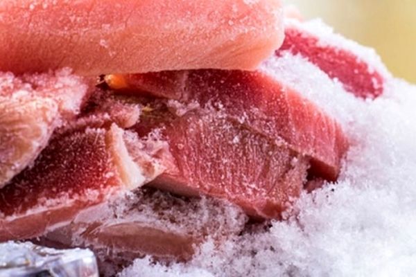 ماجرای حرام اعلام شدن گوشت منجمد توسط امام(ره)+عکس