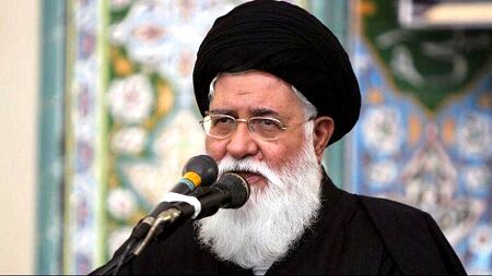 آیت‌الله علم‌الهدی :مسئولان امنیتی و قضایی در مسئله گرانی وارد شوند