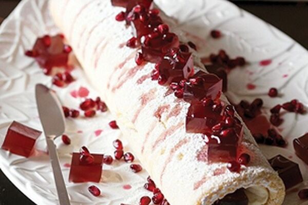 شب یلدا با خوشمزه ترین رولت انار+دستور تهیه
