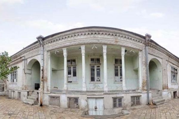 خانه کوزه کنانی تخریب نمی‌شود