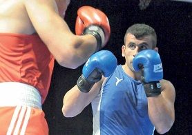 مبارزه روی رینگ بی عدالتی