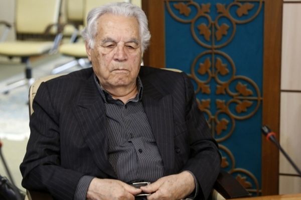 نسل امروز گمراه نخواهد شد، سربه‌سرشان نگذاریم