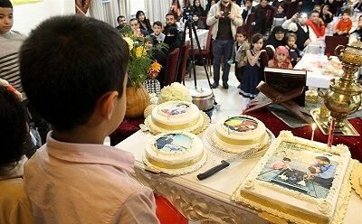 برگزاری جشن تولد فرزندان شهدای مدافع حرم در مشهد+ عکس