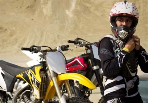 استقبال بانوان مشهدی از ورزش موتورسواری + فیلم